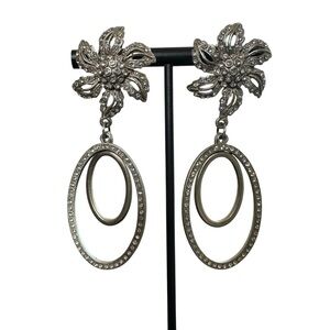 Silver colored sparkle pierced earrings new in box